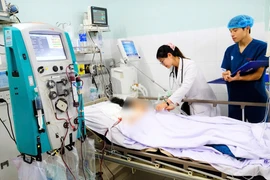 Lọc máu cứu sống người phụ nữ nặng 100kg ngừng tim do sốc nhiễm trùng nặng