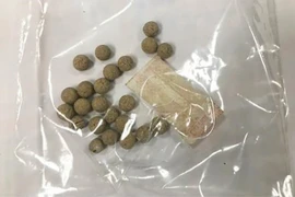 Trẻ 13 tuổi nguy kịch vì dùng thuốc nam trị hội chứng thận hư