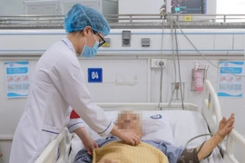 Nhập viện cấp cứu, nguy cơ tử vong cao khi tự điều trị