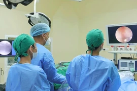 Mới 23 tuổi đã liệt chân, mất kiểm soát tiểu tiện vì thoát vị đĩa đệm