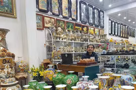 Cuối năm, làng nghề thấp thỏm chờ cú hích sắm Tết