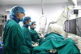 Người đàn ông 44 tuổi bị nhồi máu cơ tim cấp không ST chênh