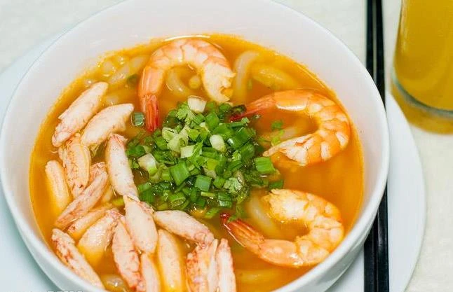 Không lo ăn phải chất cấm với bánh canh tự làm