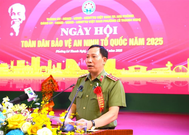 Thứ trưởng Bộ Công an Lê Văn Tuyến phát biểu tại Ngày hội. 7665577.jpg