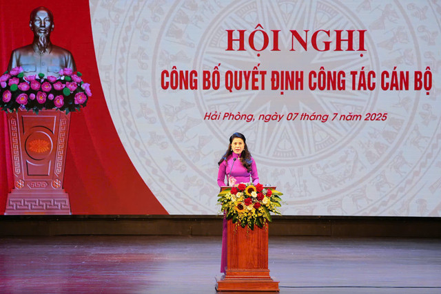 Bà Trần Thị Hoàng Mai, Giám đốc Sở Văn hóa Thể thao và Du lịch TP Hải Phòng phát biểu chỉ đạo. 7865.jpg