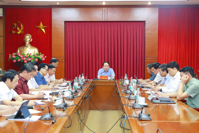 Bí thư Thành ủy Hải Phòng Lê Tiến Châu phát biểu kết luận cuộc họp. (Ảnh: Hoàng Tùng) 8888877700.jpg