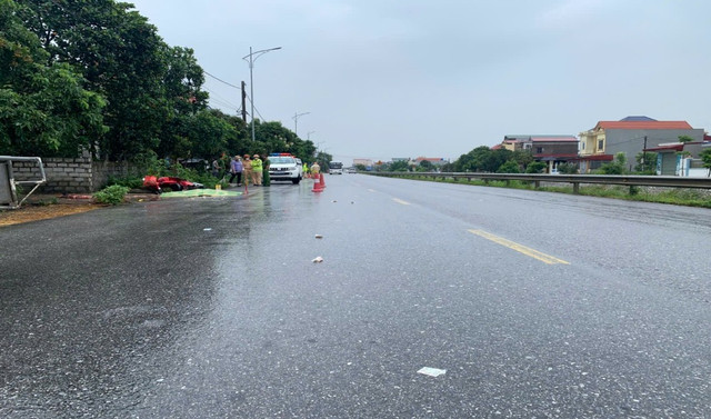 Hiện trường vụ tai nạn giao thông tại xã Đoàn Đào 1222.png