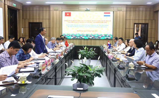 Toàn cảnh buổi làm việc 1.jpg