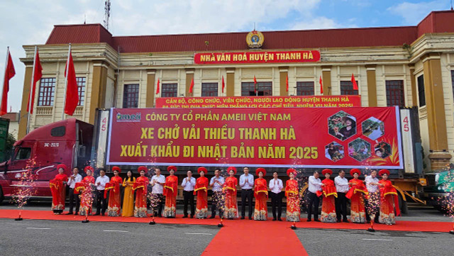 Lễ cắt băng xuất khẩu lô vải thiều Thanh Hà đầu tiên năm 2025 444.jpg