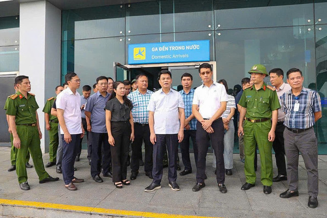 Chủ tịch UBND TP Hải Phòng Lê Ngọc Châu kiểm tra công tác phòng chống bão số 3 tại Cảng hàng không quốc tế Cát Bi. 87.jpg