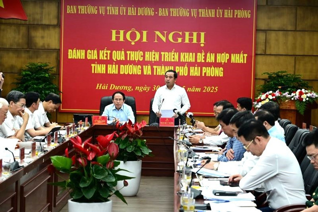 Bí thư Tỉnh ủy Hải Dương Trần Đức Thắng phát biểu tại Hội nghị. 33333333.jpg