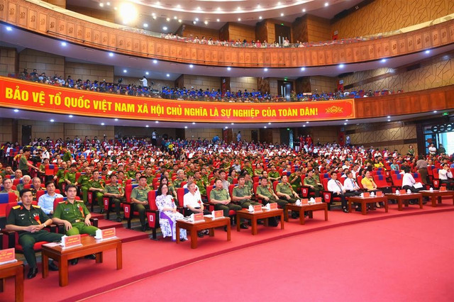Các đại biểu dự ngày hội. 7888865.jpg