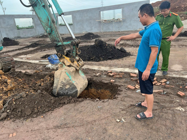 Các đối tượng thừa nhận hành vi chôn, lấp, đổ, thải ra môi trường trái pháp luật 1.jpg