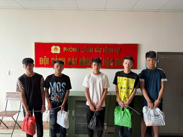 5 đối tượng Mạnh, Tuấn, Phong, Huy, Tuân 7766.jpg