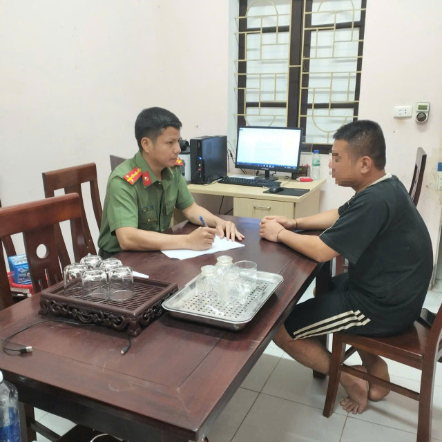 Lô Thanh S. tại cơ quan công an 4333.jpg