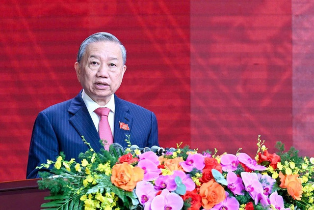 Tổng Bí thư Tô Lâm đọc diễn văn tại Lễ kỷ niệm 80 năm Ngày Truyền thống CAND 76665.jpg