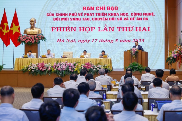 Quang cảnh phiên họp. 89976.jpg