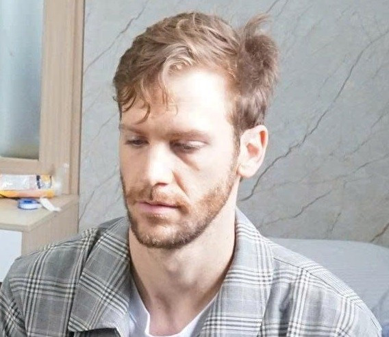 Đối tượng Dale James. 88776.jpg