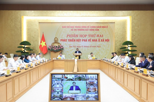 Thủ tướng Phạm Minh Chính, Trưởng Ban Chỉ đạo Trung ương về chính sách nhà ở và thị trường bất động sản, chủ trì phiên họp thứ hai của Ban Chỉ đạo - Ảnh: VGP 788899.jpg