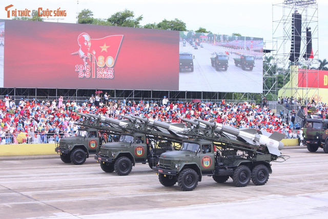 Dàn khí tài hiện đại. 10.jpg