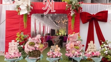 Độc lạ đám cưới dùng xe rùa để bê tráp viral mạng xã hội