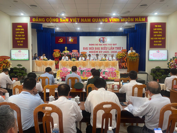 Đại hội Đại biểu Đảng bộ Đặc khu Phú Quý lần thứ I, nhiệm kỳ 2025 – 2030. z6840266163686-1eab203f481cf70f79ba7910463c9835.jpg