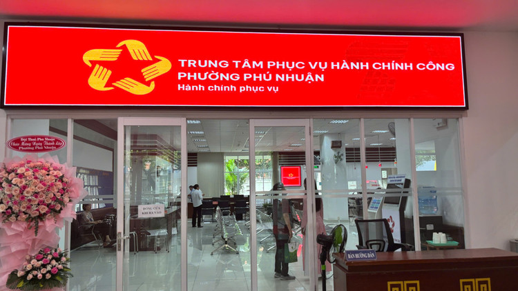 Trung tâm phục vụ hành chính công phường Phú Nhuận. 3.jpg