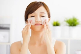 Dưỡng da cật lực vẫn không hiệu quả, bạn đã sai ngay từ bước này