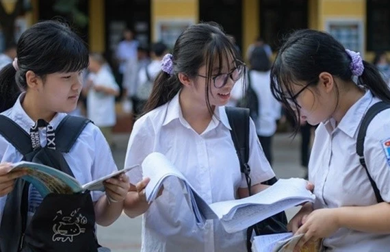 Hà Nội hạ điểm chuẩn lớp 10 năm học 2025-2026