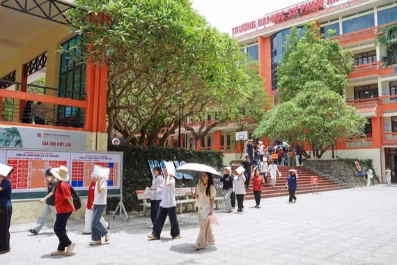 Điểm chuẩn đại học năm nay, phân hóa rõ rệt giữa các ngành