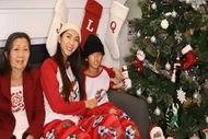 Người mẫu Ngọc Quyên đón Giáng sinh bên người thân ở Mỹ
