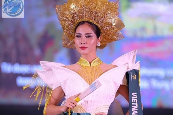 Vì sao “mỹ nhân Việt lộ ngực” trắng tay ở chung kết Miss Earth 2019?