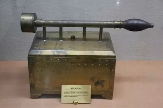 Ngỡ ngàng siêu vũ khí thời cổ đại còn tồn tại đến ngày nay 