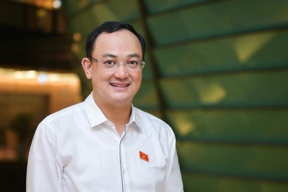 Nhiều người lao động kỳ vọng vào tăng lương cơ sở