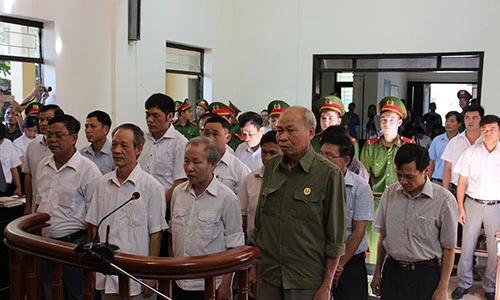 Phiên tòa xét xử phúc thẩm sai phạm đất đai Đồng Tâm tiếp tục... hoãn