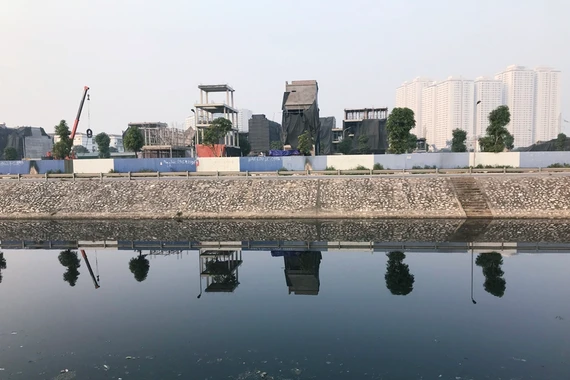 Cảnh tượng ngổn ngang dự án của Công ty BĐS Linh Đàm bị phạt 62,5 triệu