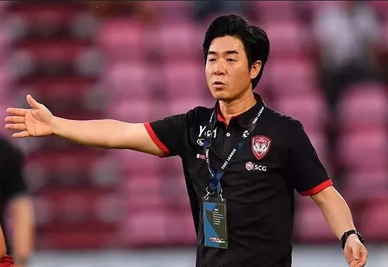 LĐBĐ Thái dùng người Hàn để 'đấu' HLV Park ở SEA Games?