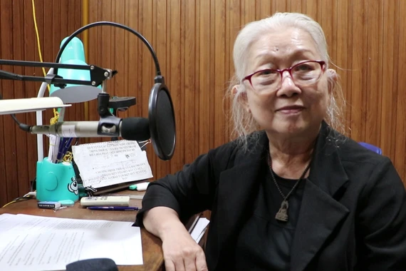 Giọng ‘oanh vàng’ 73 tuổi ngày ngày vẫn cần mẫn với nghề