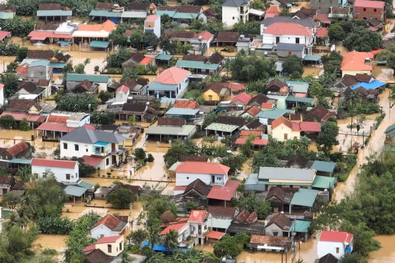 Mưa lũ ở Quảng Bình làm 14 người thương vong