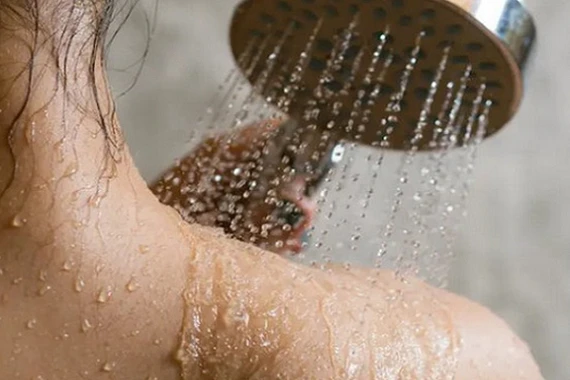 Thói quen tắm kiểu này bạn coi chừng đột tử