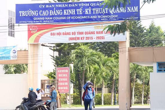 Trường Cao đẳng Kinh tế - Kỹ thuật tỉnh Quảng Nam.
