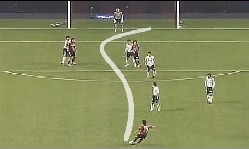 Top 10 pha ghi bàn đẹp mắt từ xa