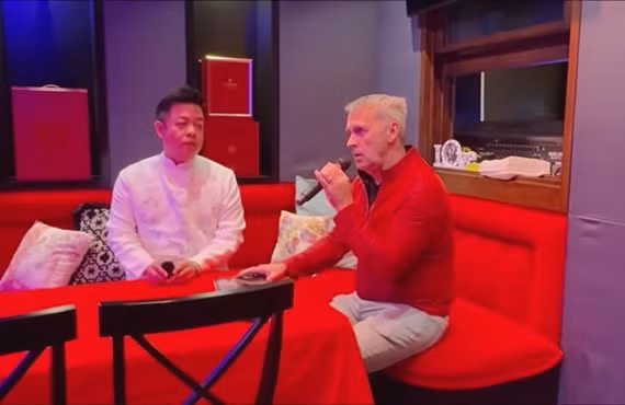 Quang Lê bị chỉ trích vì nhận chồng Bích Tuyền là anh rể