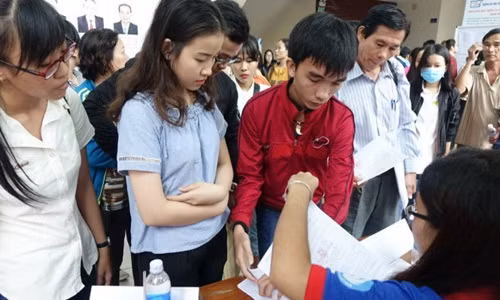 Điểm chuẩn 2017: Vì sao thí sinh “né” sư phạm?