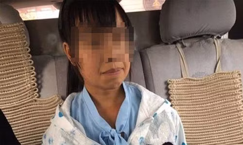 ''Bé gái 12 tuổi mang thai" muốn được sống cùng chồng Trung Quốc