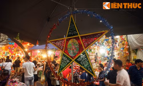 Bí mật cực hot của phố Trung thu nổi tiếng nhất Việt Nam