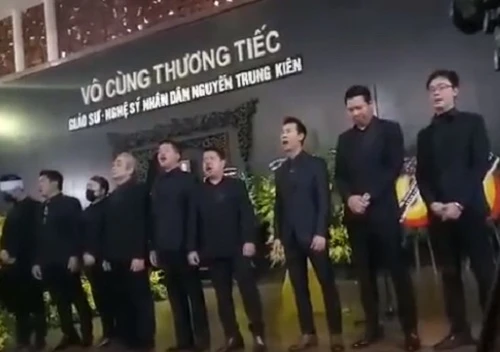 Xúc động NSND Quang Thọ, Đăng Dương hát "Tình ca" tiễn NSND Trung Kiên