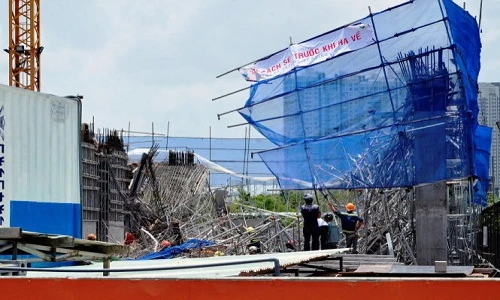 Thi thể 3 nạn nhân sập giàn giáo được đưa về quê