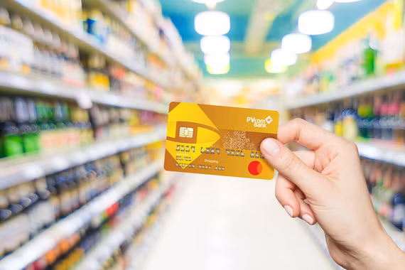 PVcomBank dành tặng điểm PVOne cho các khách hàng nữ nhân dịp 8/3