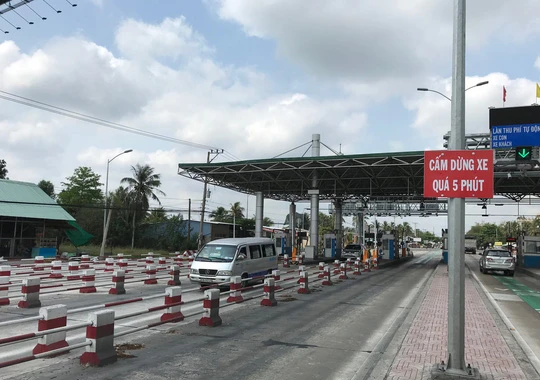 Giảm giá vé nhưng bao giờ thu phí trở lại BOT Cai Lậy?